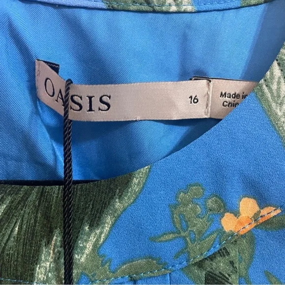 ASOS Oasis halter midi dress in blue floral - Picture 8 of 9